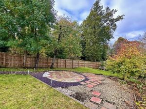 Photo 16- click for photo gallery